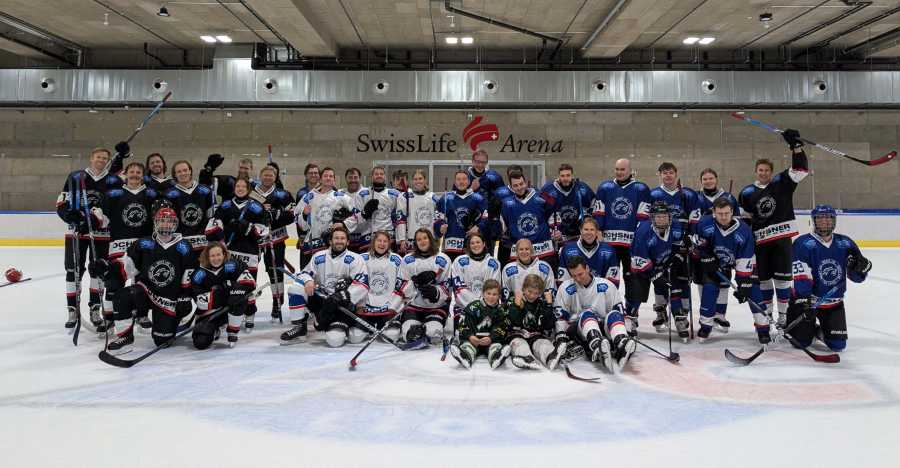Enlarged view: Hockey teams 2025